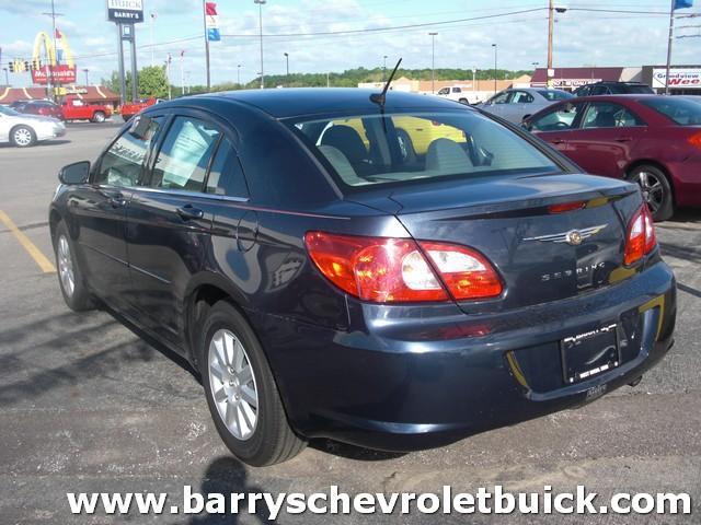 2008 Chrysler Sebring Elk Conversion Van