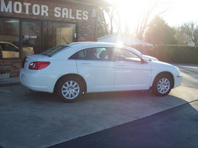 2008 Chrysler Sebring Elk Conversion Van