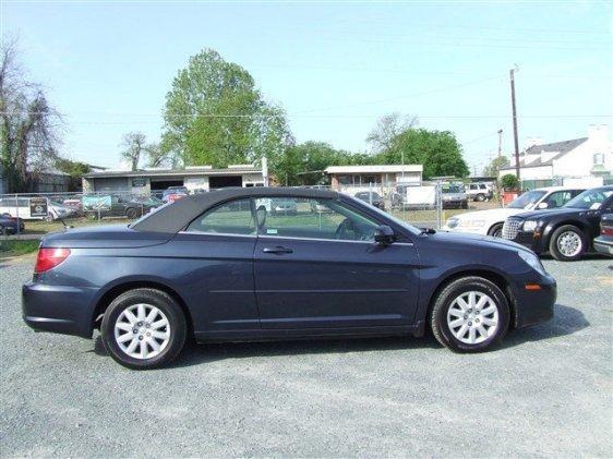 2008 Chrysler Sebring Unknown