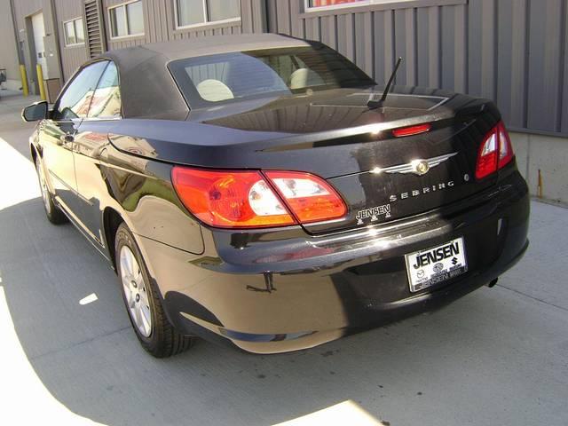 2008 Chrysler Sebring Elk Conversion Van