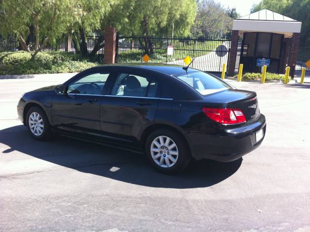 2008 Chrysler Sebring Elk Conversion Van