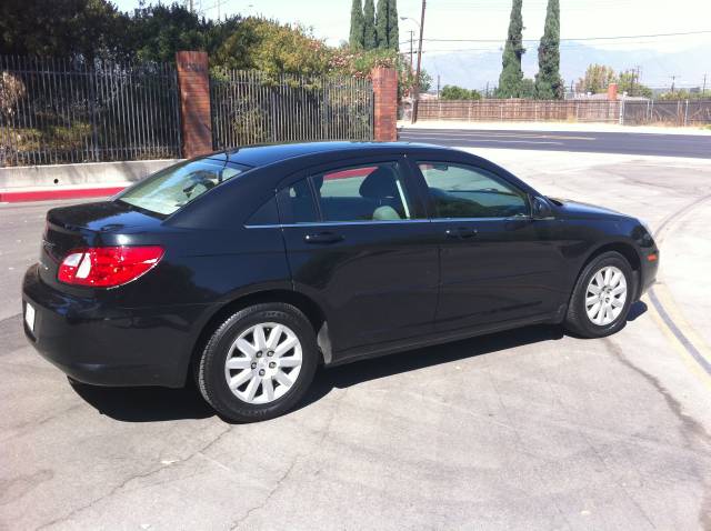 2008 Chrysler Sebring Elk Conversion Van