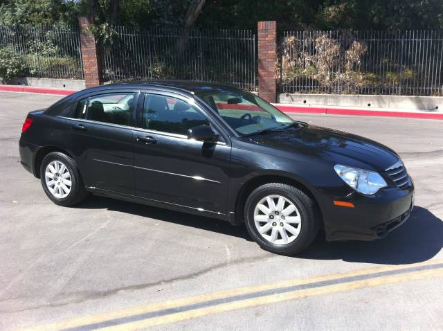 2008 Chrysler Sebring Elk Conversion Van