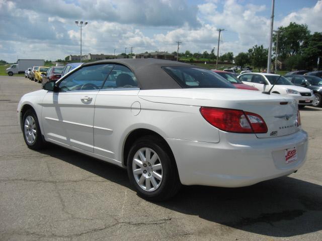 2008 Chrysler Sebring Unknown