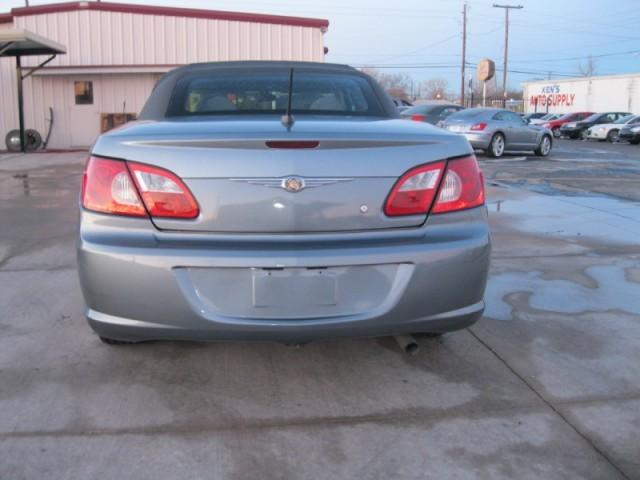 2008 Chrysler Sebring Elk Conversion Van