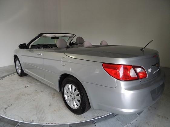 2008 Chrysler Sebring Unknown