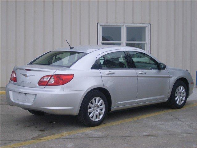 2008 Chrysler Sebring Elk Conversion Van