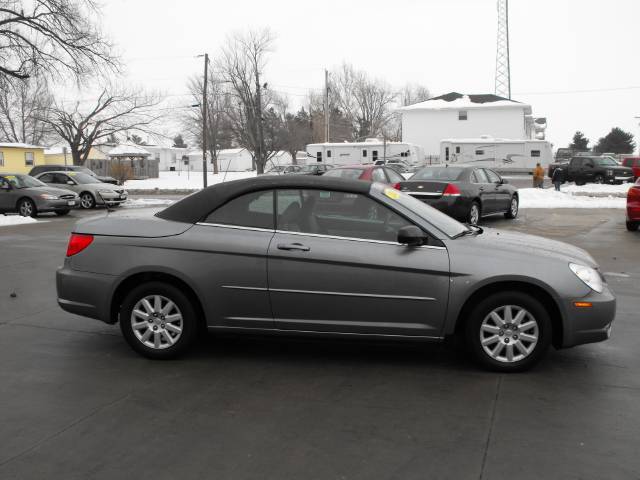 2008 Chrysler Sebring Elk Conversion Van