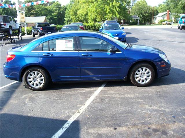 2009 Chrysler Sebring Elk Conversion Van