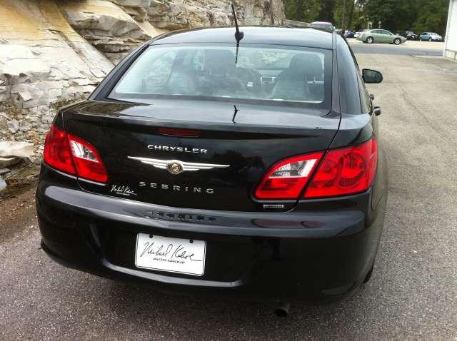 2010 Chrysler Sebring SLT 25