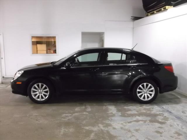 2010 Chrysler Sebring SLT 25