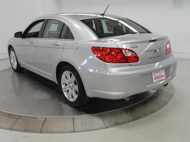 2010 Chrysler Sebring SLT 25