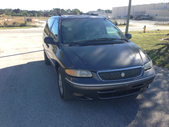 1997 Chrysler Town and Country Elk Conversion Van