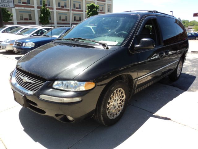 1998 Chrysler Town and Country S Sedan Under FULL Factory Warranty