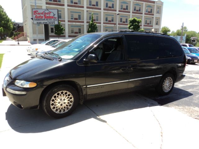 1998 Chrysler Town and Country S Sedan Under FULL Factory Warranty