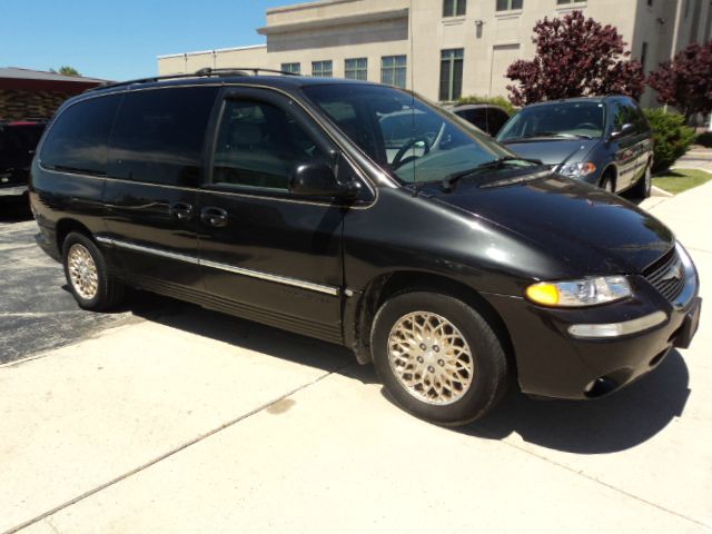 1998 Chrysler Town and Country S Sedan Under FULL Factory Warranty