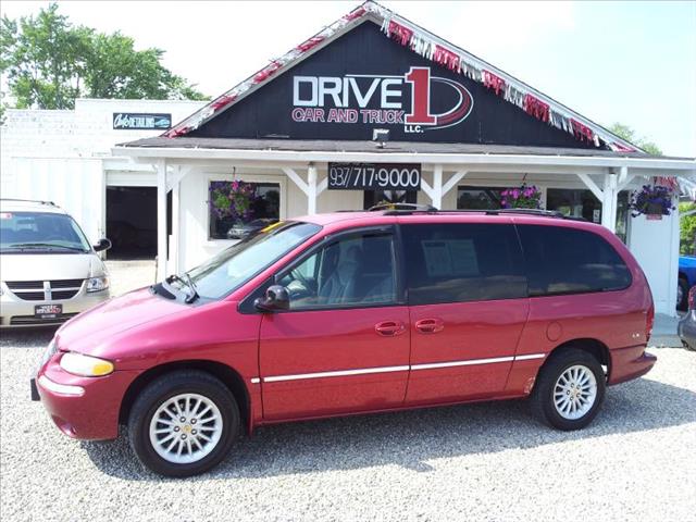 1999 Chrysler Town and Country Quad Coupe 3