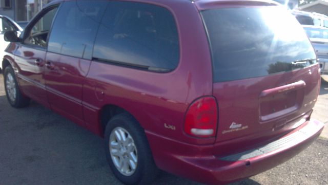 1999 Chrysler Town and Country H6 L.L. Bean