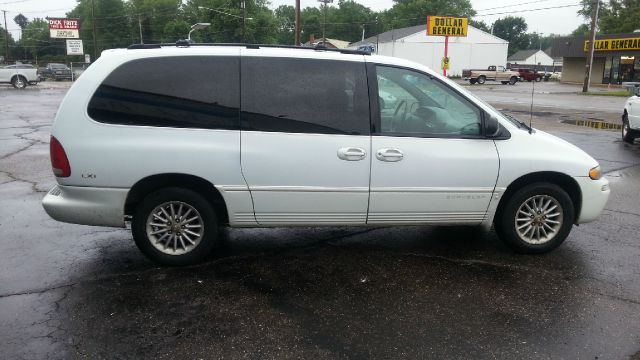 1999 Chrysler Town and Country Quad Coupe 3