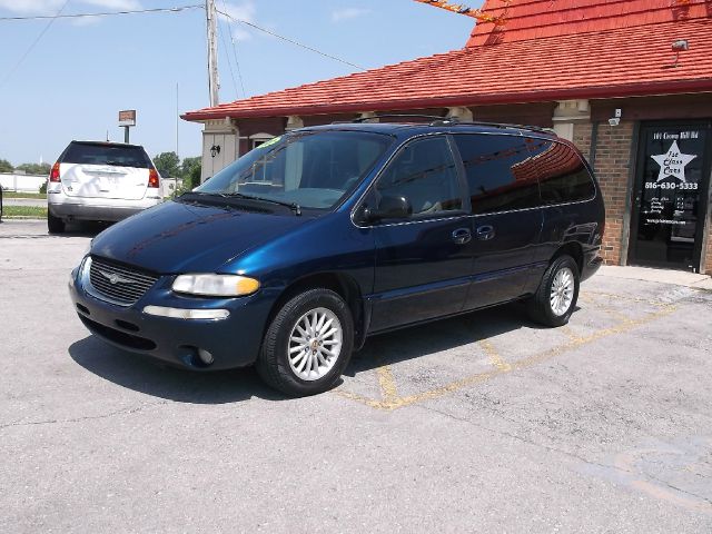 2000 Chrysler Town and Country Elk Conversion Van