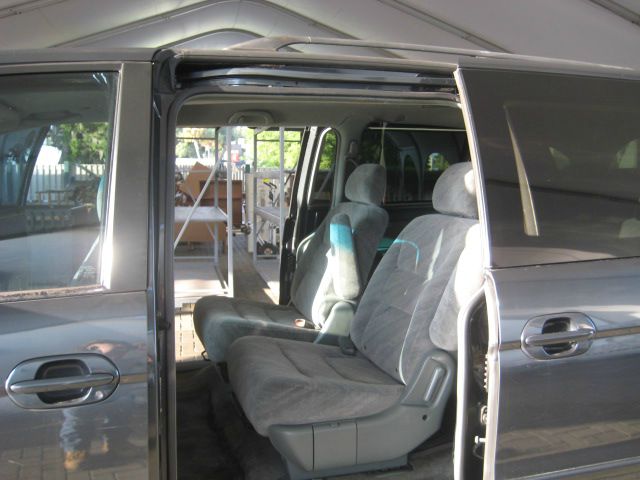 2000 Chrysler Town and Country Elk Conversion Van