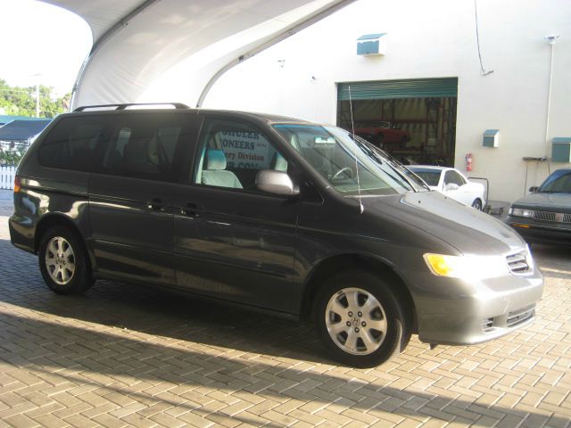 2000 Chrysler Town and Country Elk Conversion Van