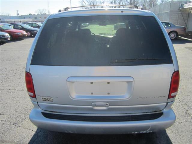 2000 Chrysler Town and Country Quad Coupe 3