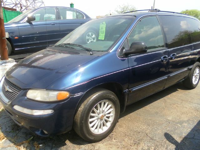 2000 Chrysler Town and Country Elk Conversion Van