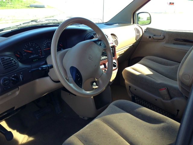 2000 Chrysler Town and Country Elk Conversion Van