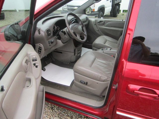 2001 Chrysler Town and Country S Sedan Under FULL Factory Warranty