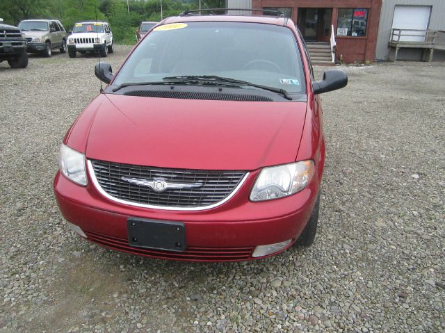 2001 Chrysler Town and Country S Sedan Under FULL Factory Warranty