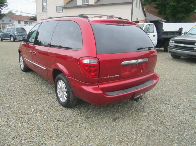 2001 Chrysler Town and Country S Sedan Under FULL Factory Warranty