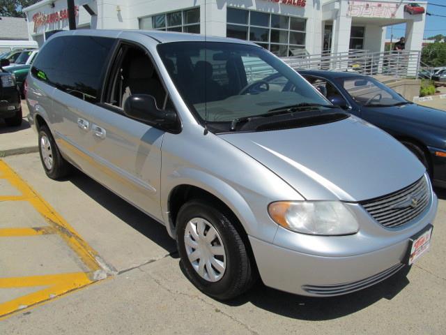 2001 Chrysler Town and Country Elk Conversion Van