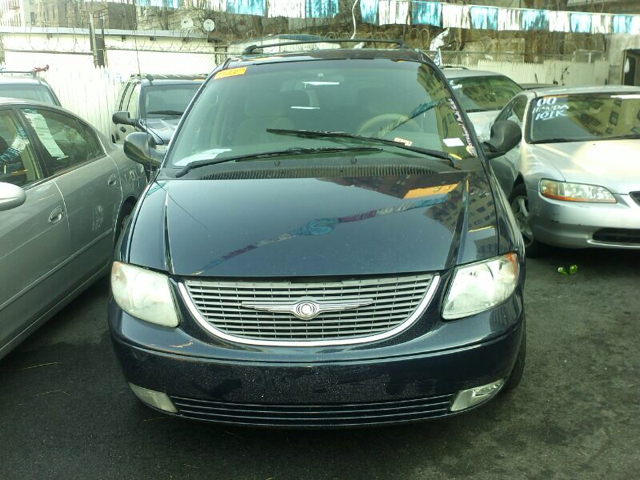 2001 Chrysler Town and Country H6 L.L. Bean