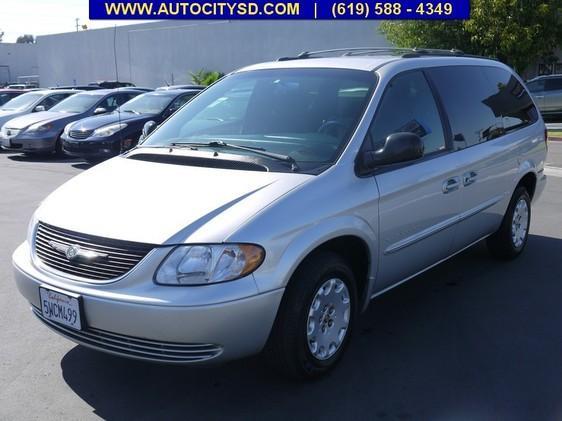 2001 Chrysler Town and Country Elk Conversion Van