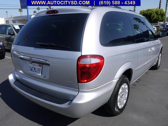 2001 Chrysler Town and Country Elk Conversion Van