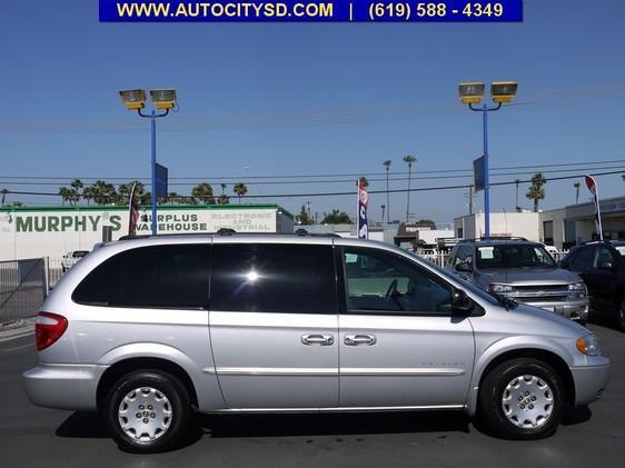 2001 Chrysler Town and Country Elk Conversion Van