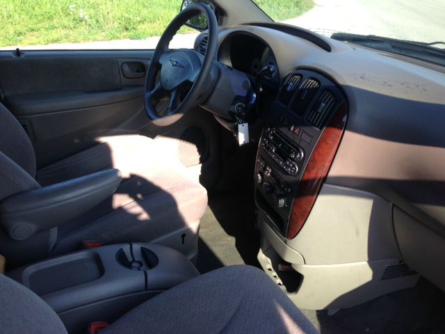 2001 Chrysler Town and Country Open-top