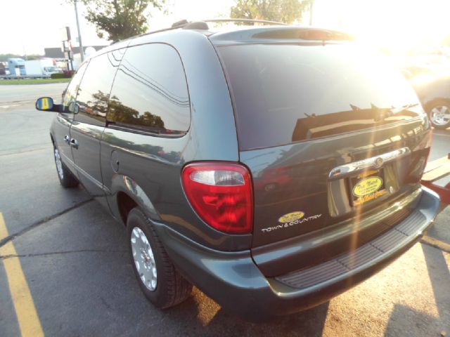 2001 Chrysler Town and Country Elk Conversion Van