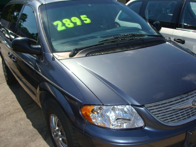 2001 Chrysler Town and Country Elk Conversion Van