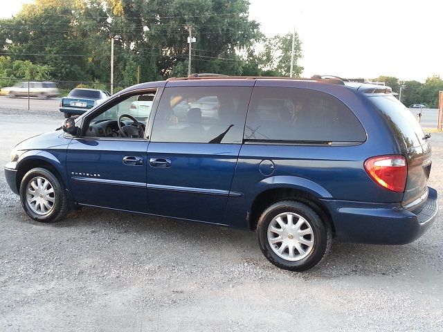 2001 Chrysler Town and Country Open-top