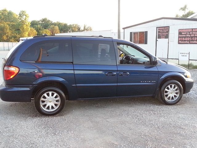 2001 Chrysler Town and Country Open-top