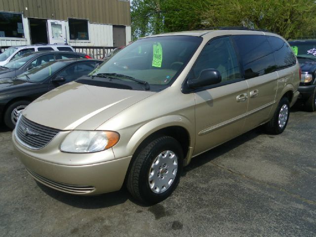 2001 Chrysler Town and Country Elk Conversion Van