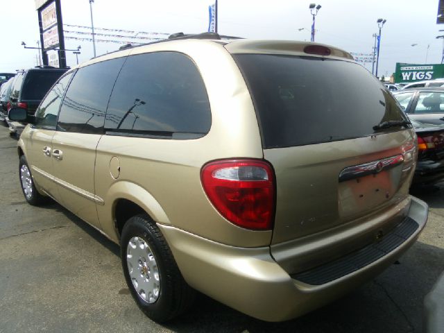 2001 Chrysler Town and Country Elk Conversion Van