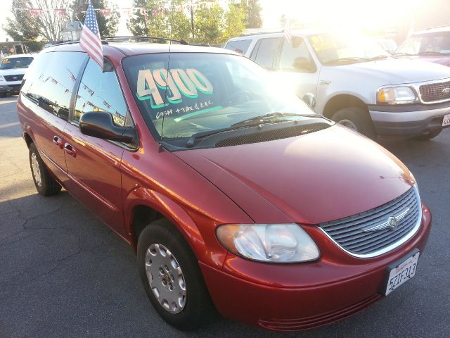 2002 Chrysler Town and Country Refrigerated Box