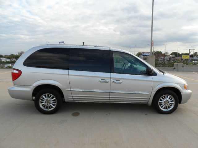 2002 Chrysler Town and Country 3.0 Avant Quattro