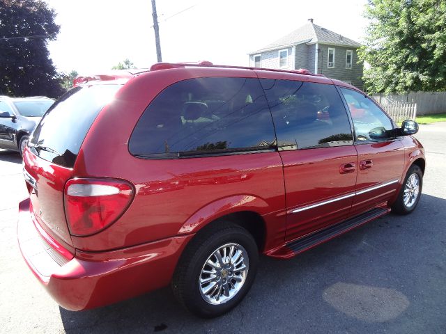 2002 Chrysler Town and Country SLT 25