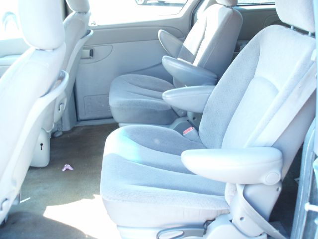 2002 Chrysler Town and Country Elk Conversion Van