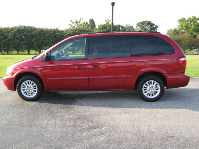 2002 Chrysler Town and Country Open-top