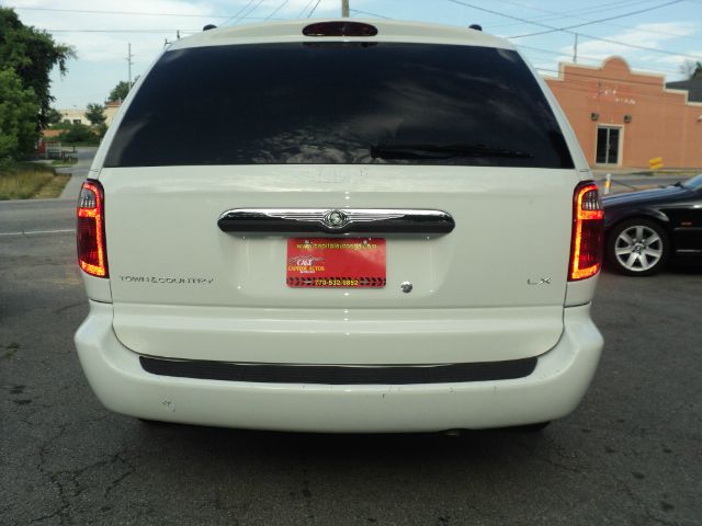 2002 Chrysler Town and Country Elk Conversion Van